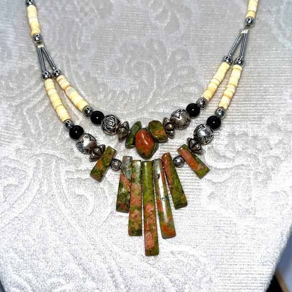 Vintage Korea Silver Tone Necklace 17' Liquid Beads and Jade Boho  Western - Picture 9 of 12